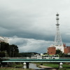 雨上がりの中の橋