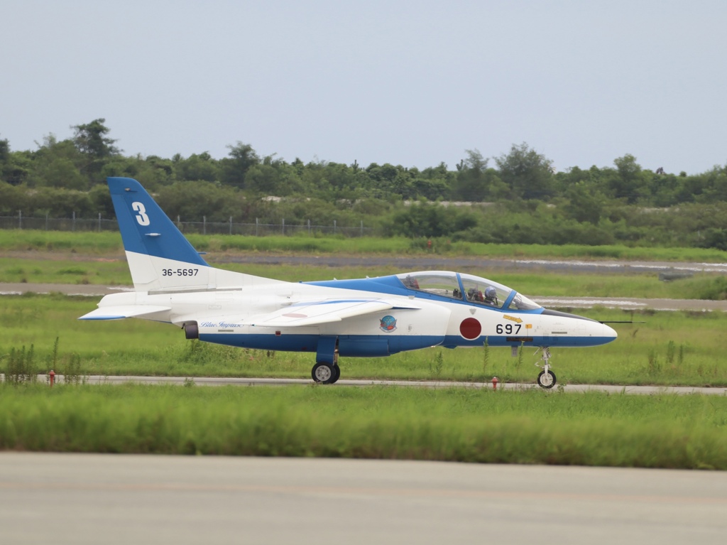 ブルーインパルス　3番機