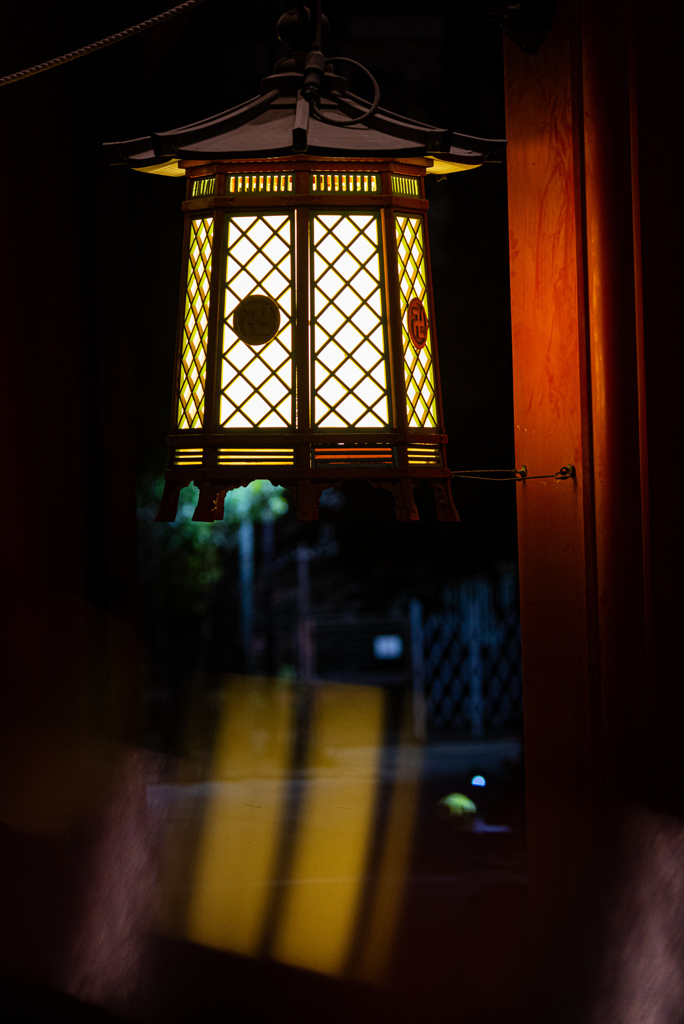 浅草寺を横から