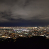 残業で成り立っている夜景/札幌