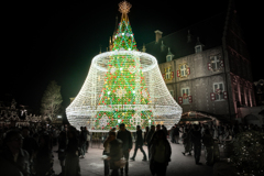 光のシャンデリア