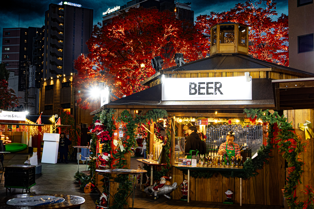 煌めく街角、冬の温かい誘惑