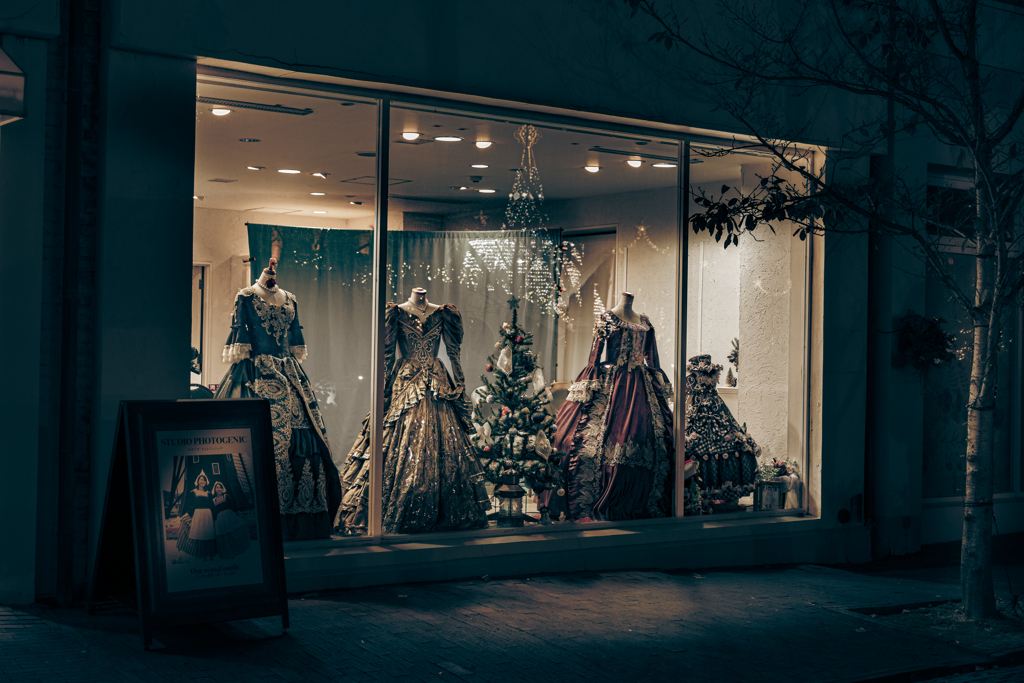 Gazing at the Holy Night