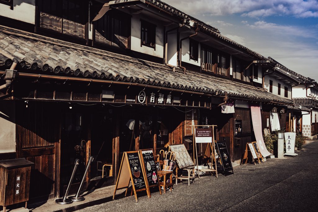 倉敷、午後の光と影