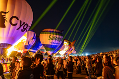 歓声、夜空にとけて