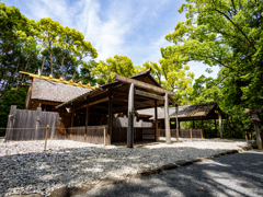 月の神と荒魂