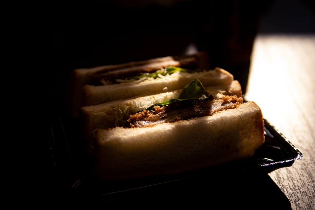 スーパーのイートイン