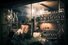 茶房の窓・春