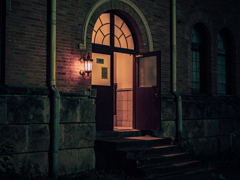 あっち側の夜のドア