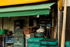 おもての店先横の方