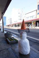 街中の雪だるま