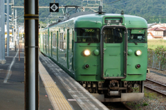 緑の国鉄車