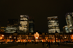 夜の東京駅