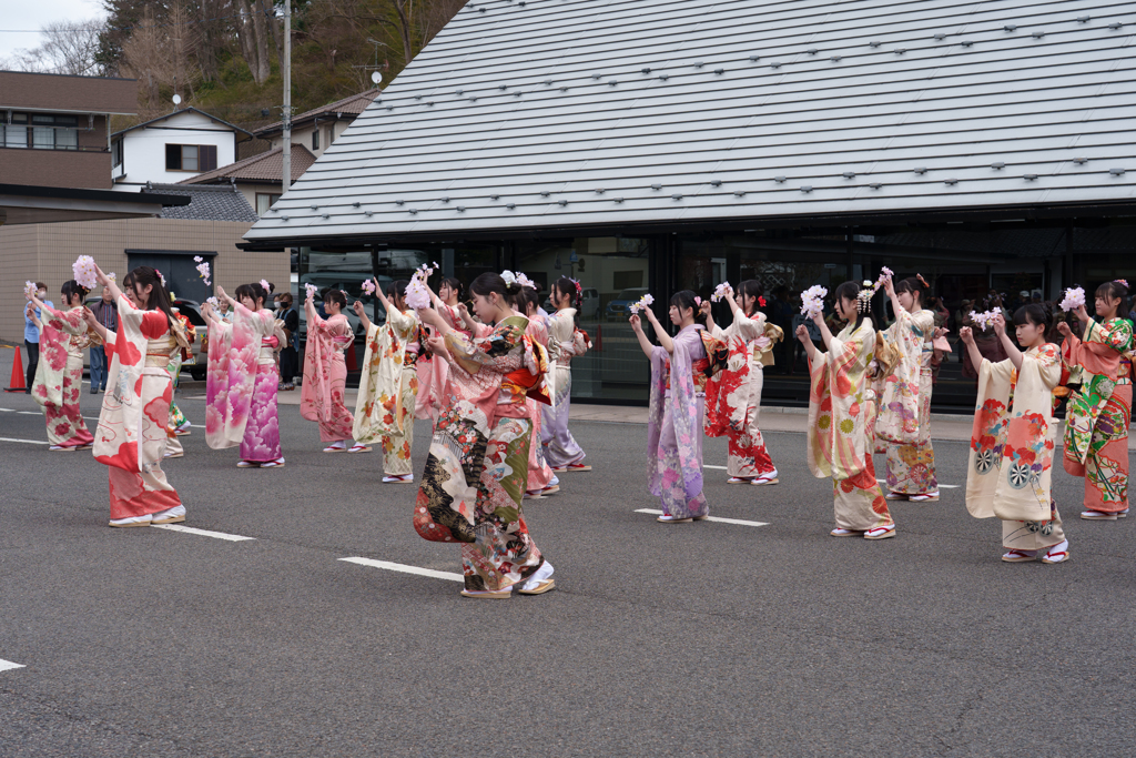 愛姫行列