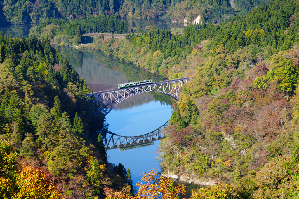 秋の只見線