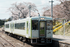 春の磐越東線舞木駅