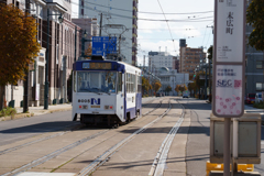 街中を走る路面電車