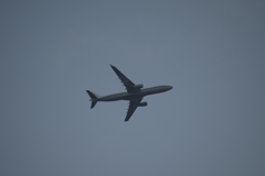 夕暮れの飛行機