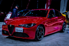 GIULIA　Alfa-Romeo