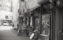 マネキンの横路地