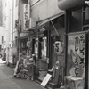 マネキンの横路地