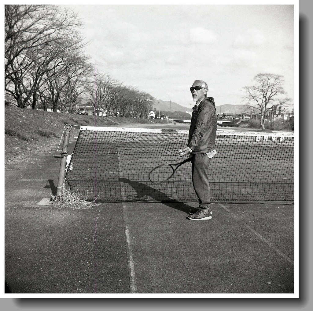 齢（よわい）七十七のテニスプレイヤー