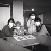Woman  ～おんな四代マスク姿で
