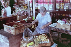 お狐様のお供えの油揚