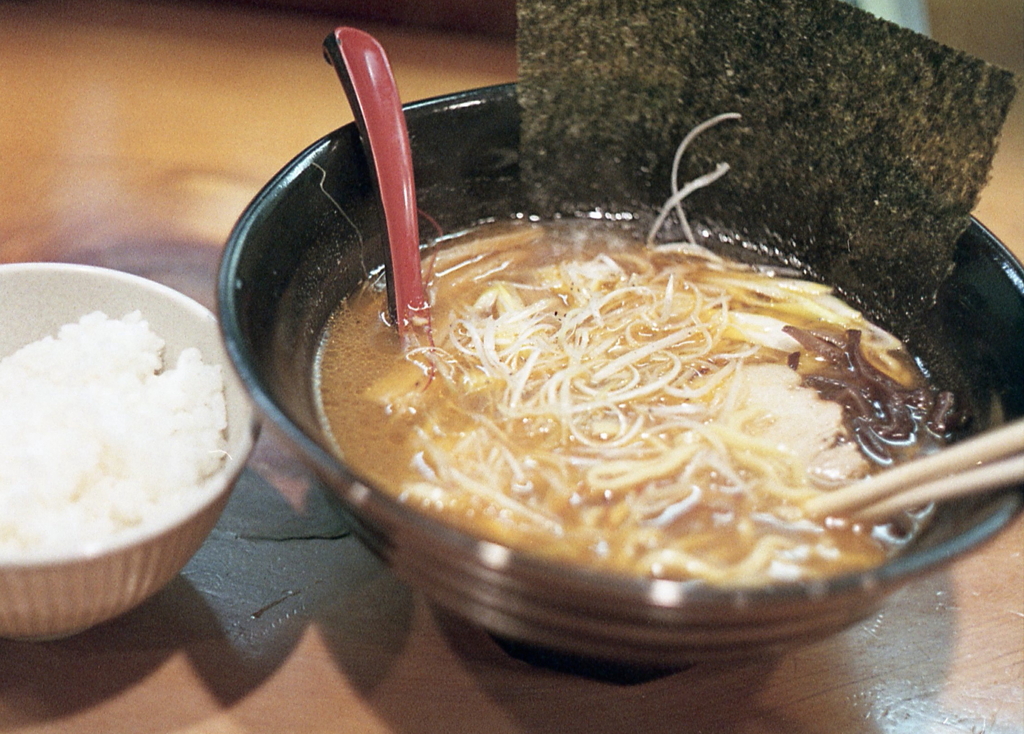 味噌ラーメン食べる？（笑