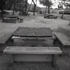 公園内のバーベキュー場