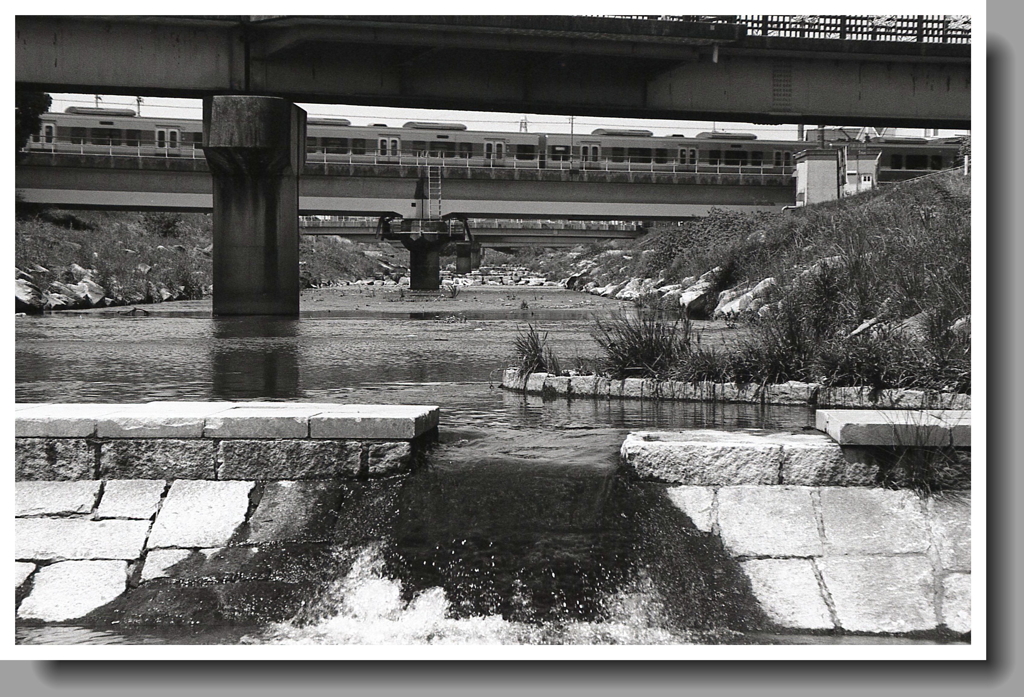 内津川からJRアングル