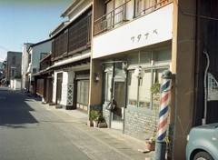 昭和レトロな理容店
