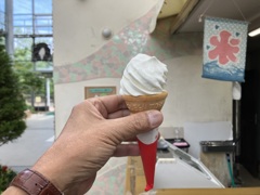 童心にかえって…ソフトクリーム