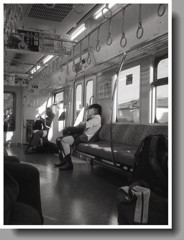 ガラ空きの車内