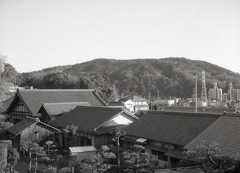 PEN EEでの参道坂からの瓦風景