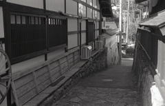 坂道の路地風景
