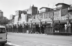 シャッター店舗ストリート