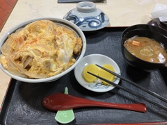 恵那駅前「ひかり食堂」カツ丼なり。