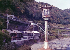 錆びついた城嶺橋街路灯