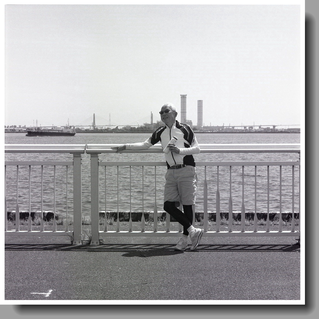 埠頭でワンポーズに魅せられて　～2022年ポトレシリーズ