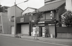 スズラン通りの長太屋