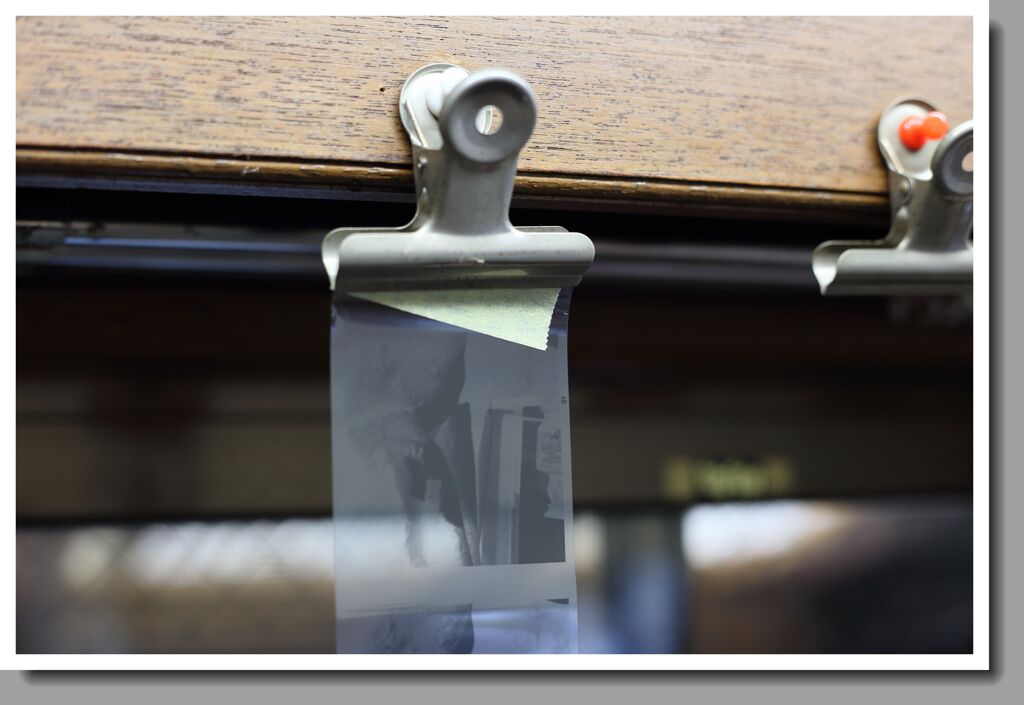 画像に飛び込むテープのRollei RETRO80S