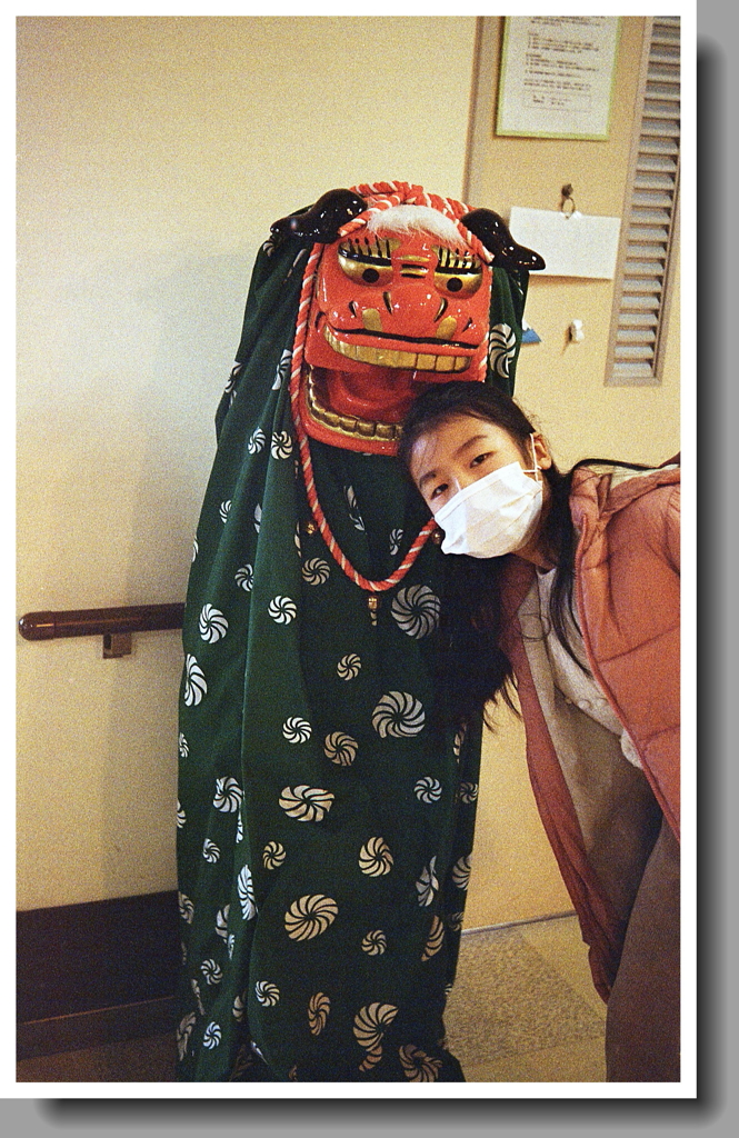 獅子に噛んでもらって健康祈願