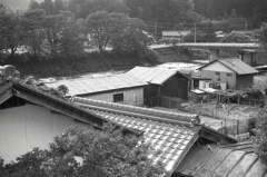 宿の窓から樽見の町風景