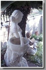 窓を開けると小さなアングル