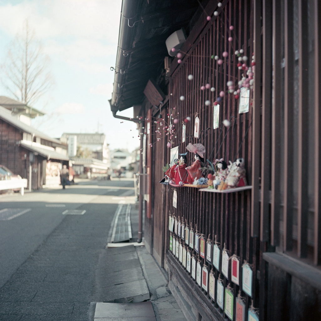 格子窓からの有松街道