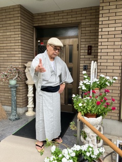 とうとう花にまで話かけてら。