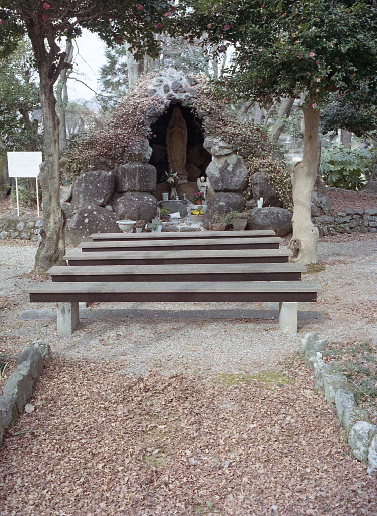 ルルドの泉（聖母像）