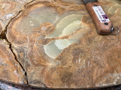 表面ザラザラで研磨ですね。