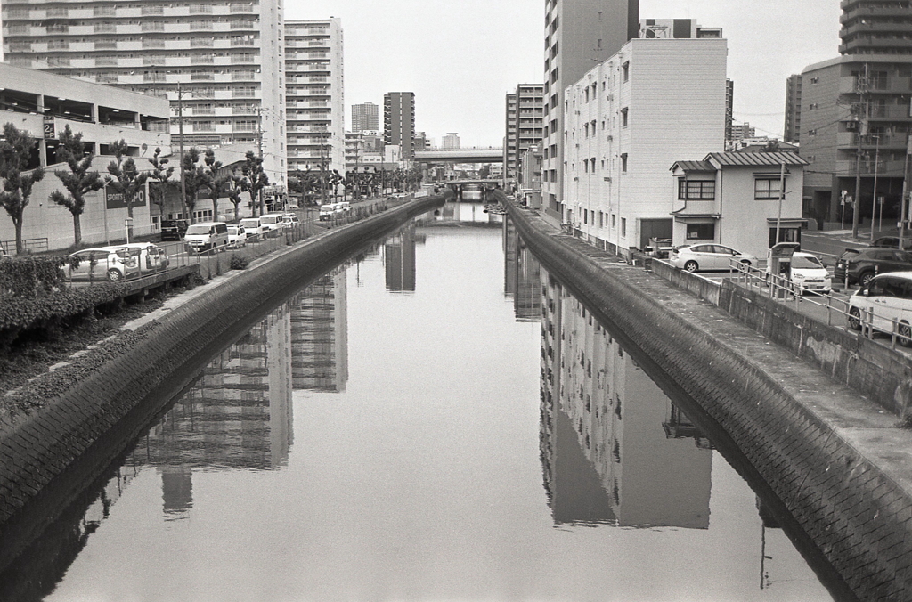 名古屋尾頭橋から堀川風景